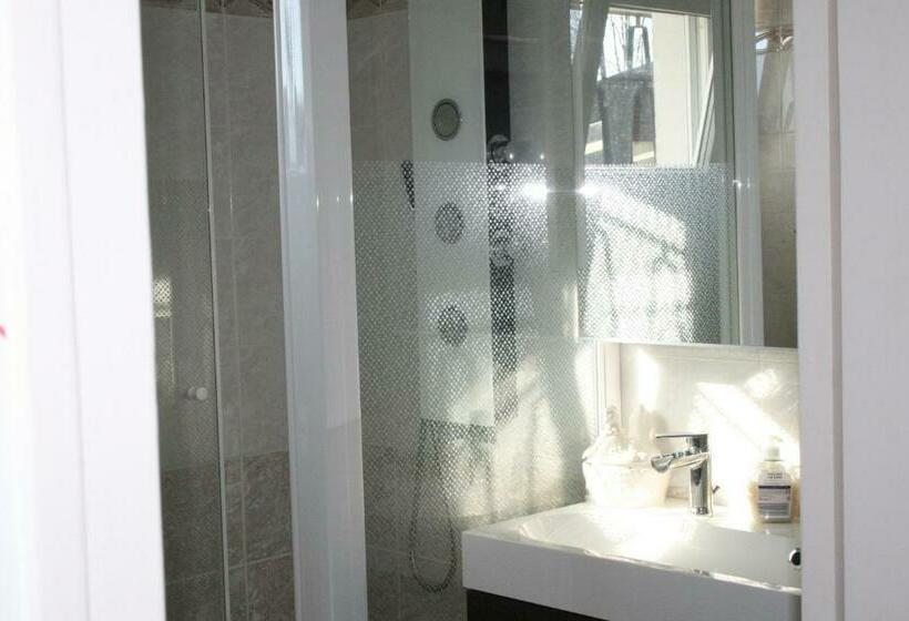 스탠다드 트리플 룸, Les Chambres D Aline