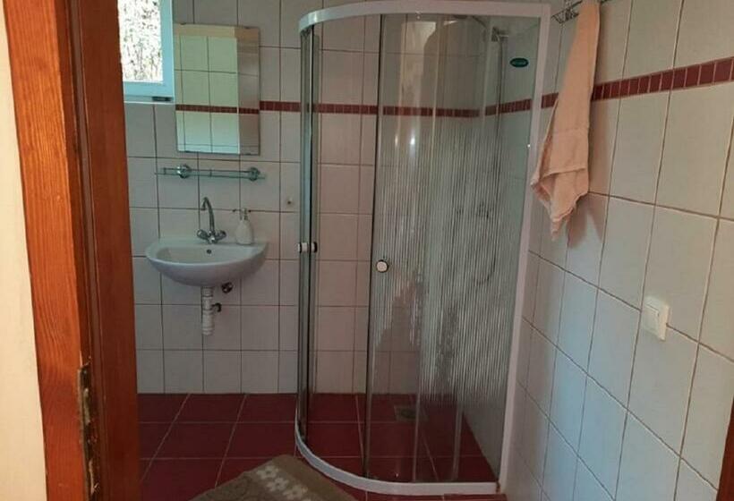 低层单卧公寓, Ponty Poronty Vendégház