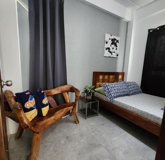 스탠다드 룸, Ashburn S Transient Bauang La Union   Barkada, Limited Parking, Self Check In, Self Service