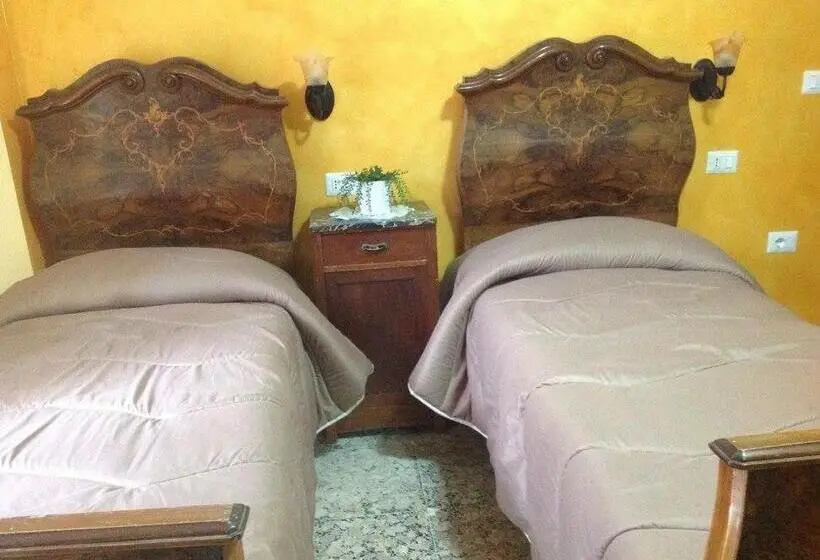 デラックストリプルルーム, B&b Dalle Zie