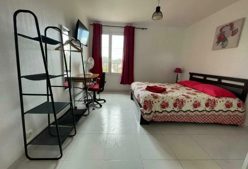 スタンダードルーム, Chambre D Hôte