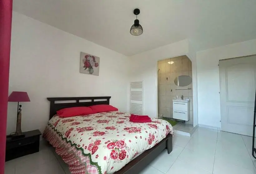 スタンダードルーム, Chambre D Hôte