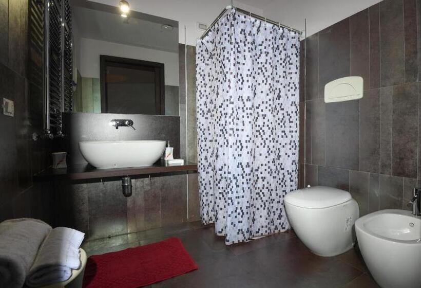 חדר סטנדרט יחיד, La Torre 1984