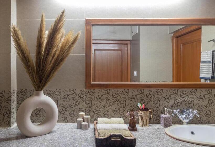 マウンテンビューファミリールーム, Nirvana Homes Rarta