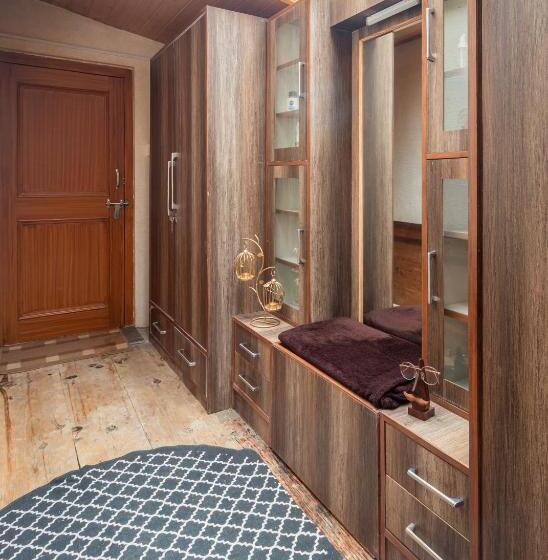 ガーデンビュースタンダードルーム, Nirvana Homes Rarta