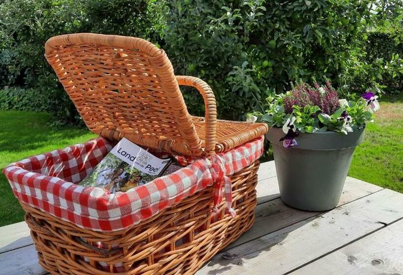 اتاق استاندارد, Bed & Breakfast De Stippelberg