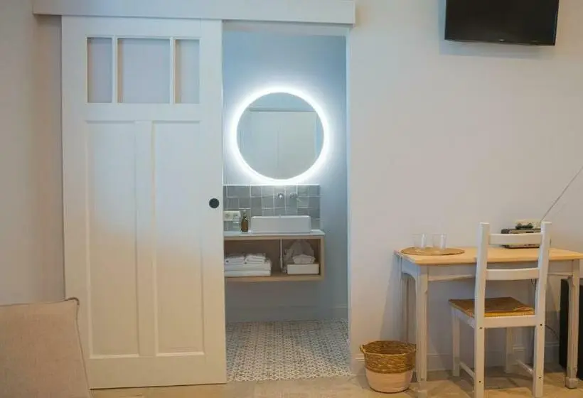 Standard-huone King-vuode, Cire Bed And Breakfast