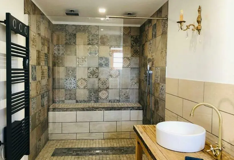 スタンダードルーム, Chambre Du Parc élevage Girbal