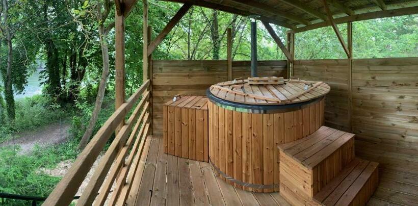 غرفة عائلية, La Sequana