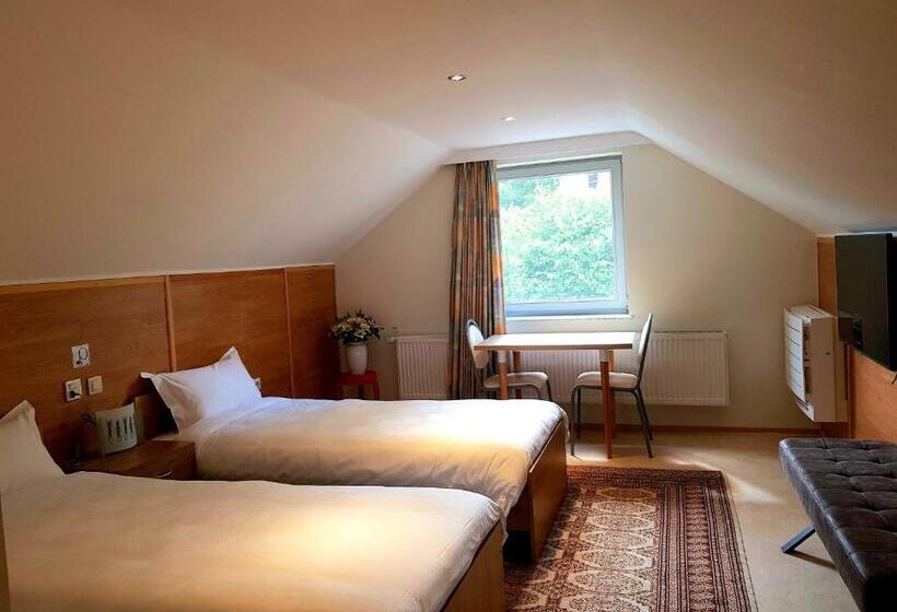 스탠다드 트리플 룸, B&b Le Reclus