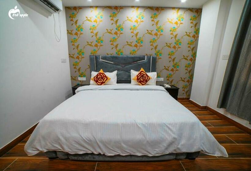 חדר סופריור יחיד, Red Apple Near Railway Station Chandigarh