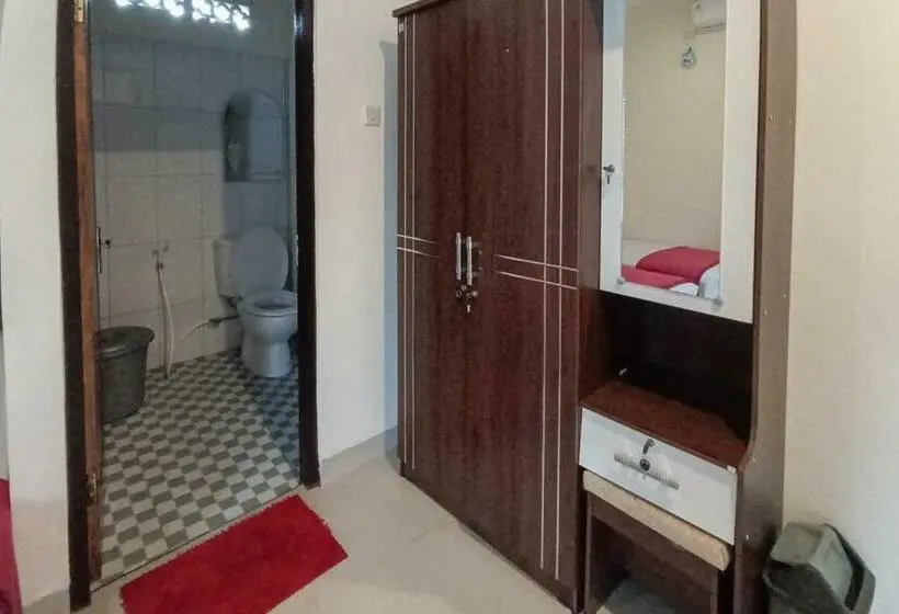 Standard-huone, Reddoorz Syariah Near Sentani City Square