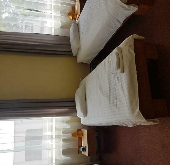 غرفة قياسية رباعية, U Zygmuntów