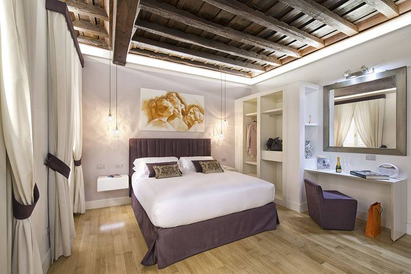 חדר סופריור, Domus Libera