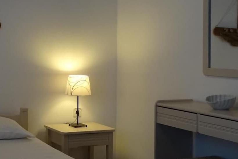 غرفة قياسية مطلّة علي الحديقة, Agnanti