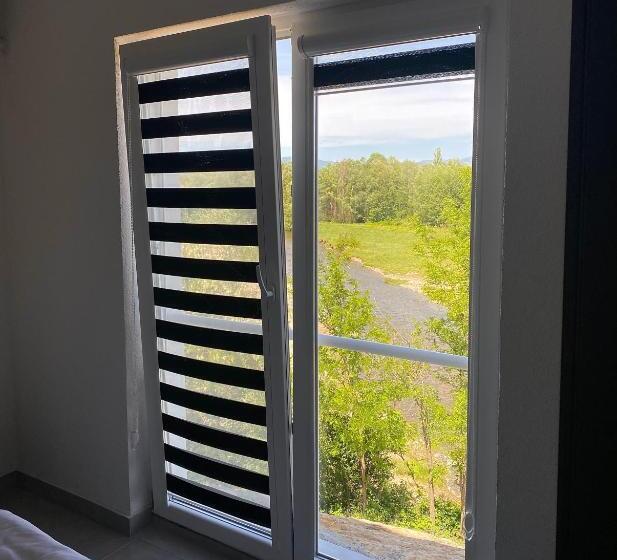 آپارتمان 1 خوابه, Etno Selo Timcevski Complex