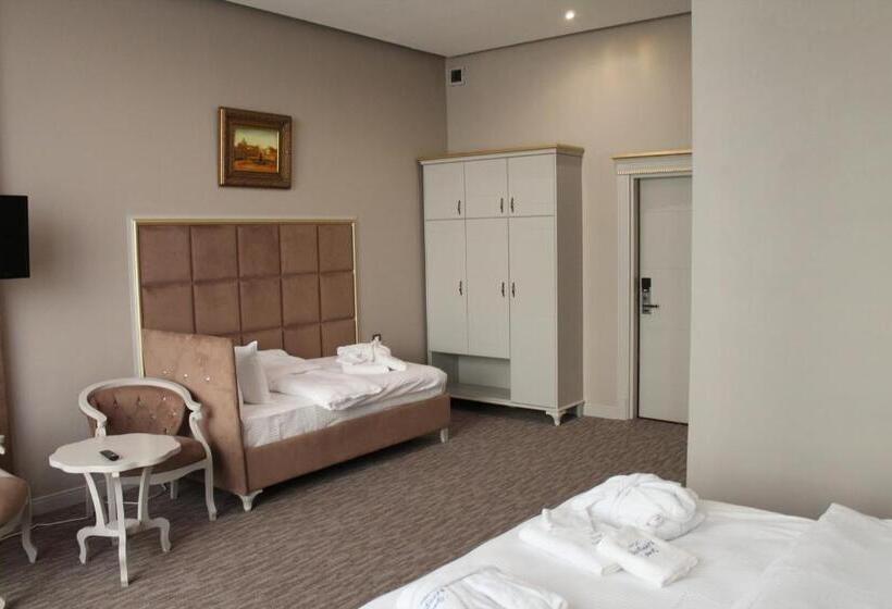 اتاق راحتی, Grand Sapphire