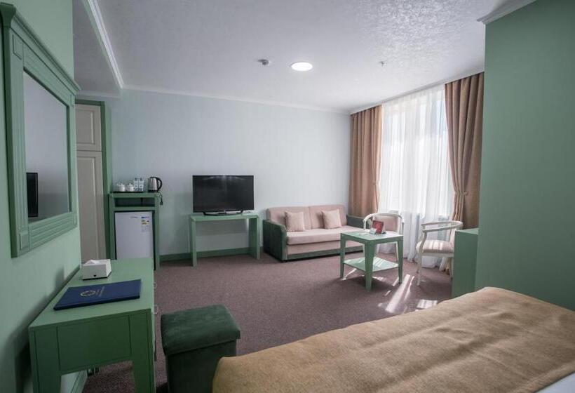 اتاق راحتی, Grand Sapphire