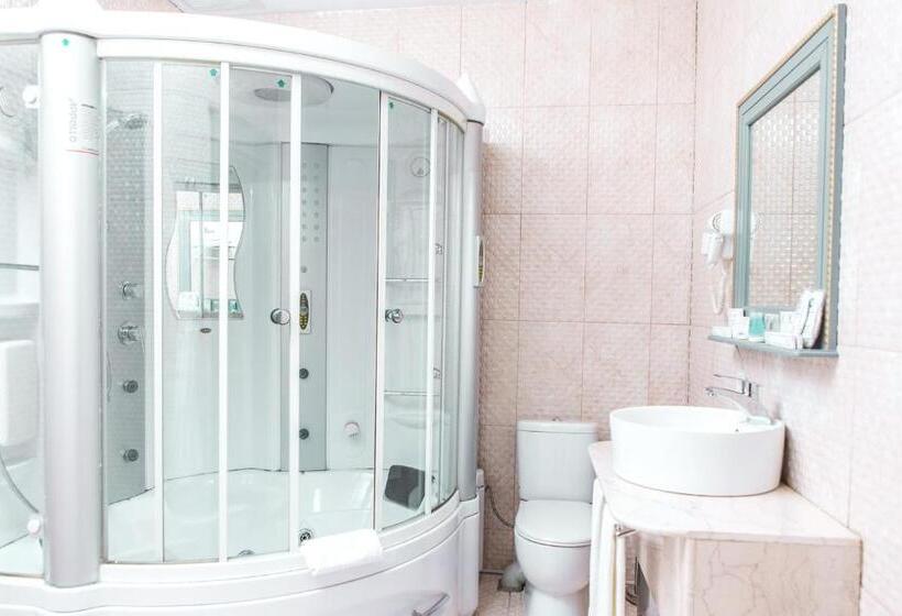 سوییت, Grand Sapphire