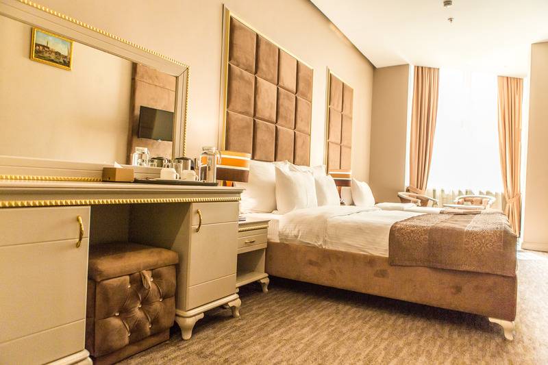 اتاق خانوادگی, Grand Sapphire