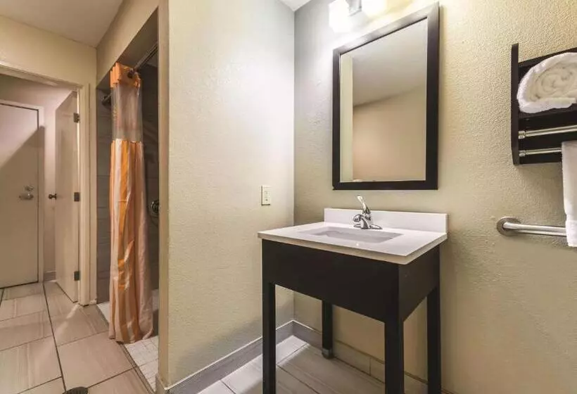 障害者適応デラックスルーム, La Quinta By Wyndham Collinsville St. Louis