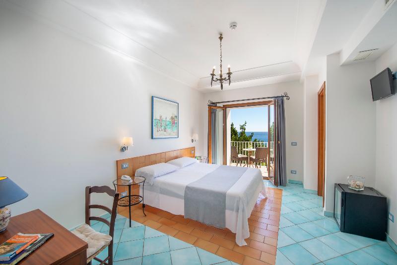 Номер Superior Вид на Море, Maresca Hotel Praiano