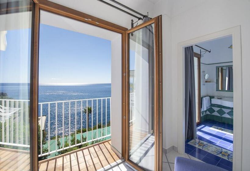 Номер Стандарт Вид на Море, Maresca Hotel Praiano