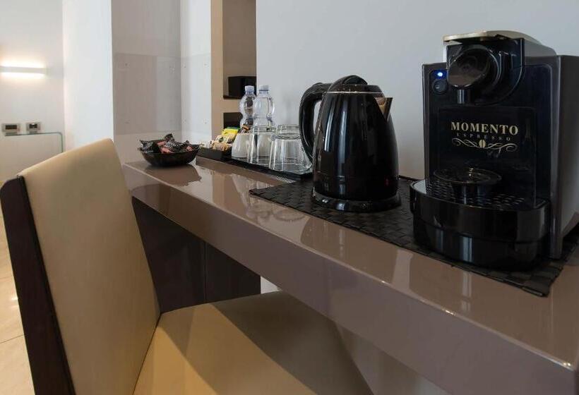 סוויטת ג'וניור, Pantheon Caesar Relais