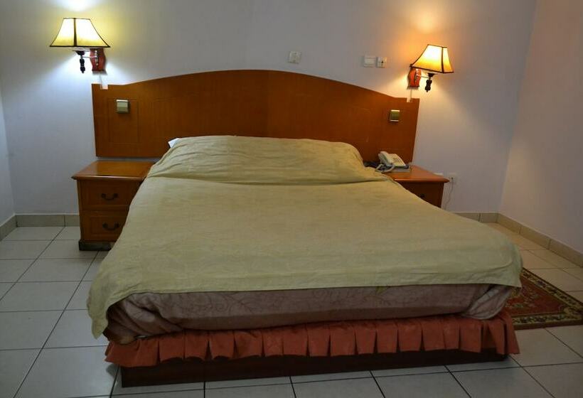 Standard Room, Peninsula Plaza