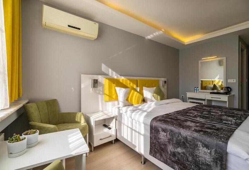 اتاق لوکس, Sayeban Gold