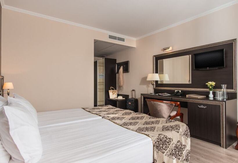 Номер Стандарт с Балконом, & Spa Diamant Residence All Inclusive