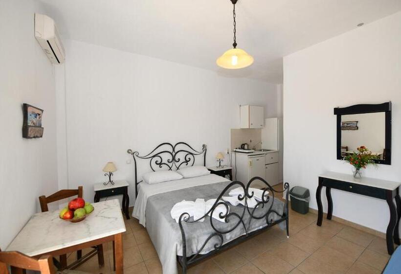 غرفة قياسية مزوَّدة بشُرفة, Sunflower Apart