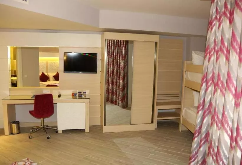 اتاق خانوادگی با تختخواب سفری, Sunmelia Beach Resort Hotel & Spa - All Inclusive