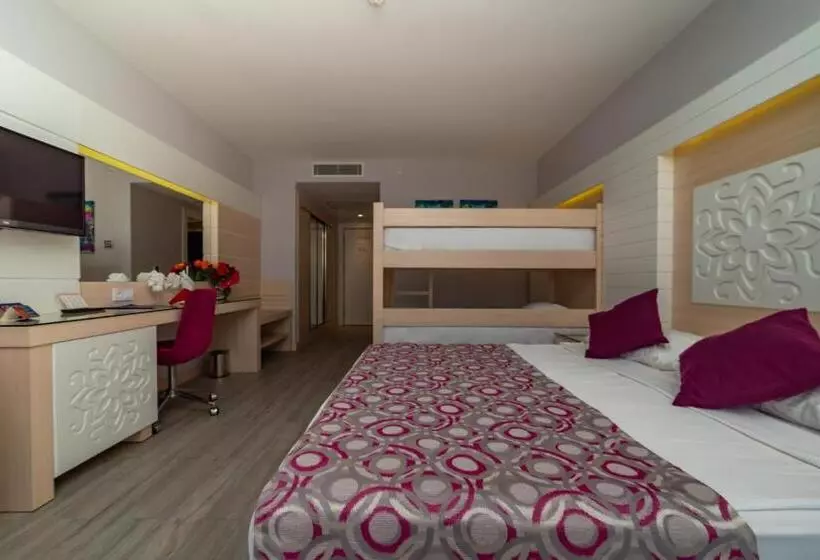 اتاق خانوادگی با تختخواب سفری, Sunmelia Beach Resort Hotel & Spa - All Inclusive