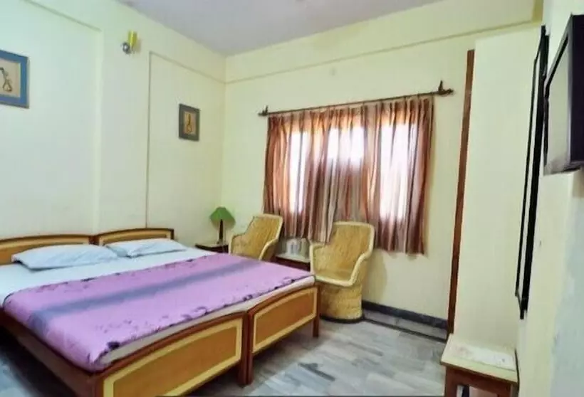 デラックスルーム, Teerth Palace Pushkar