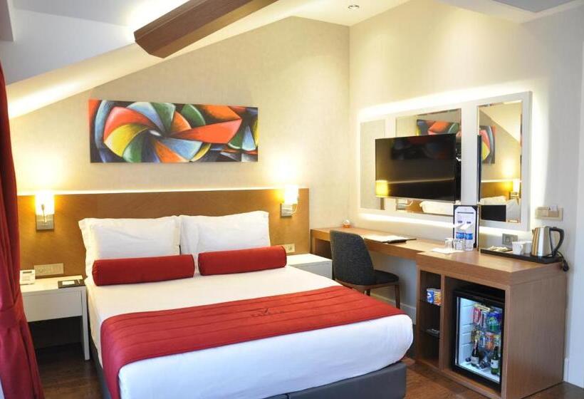 اتاق سوپریور با بالکن, Veyron Hotels & Spa