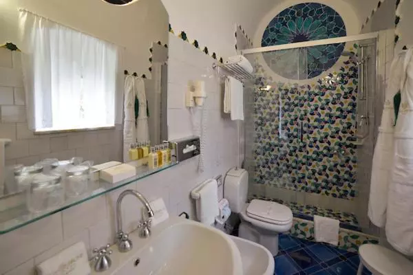 سوییت جونیور با چشم‌انداز دریا, Villa Cimbrone