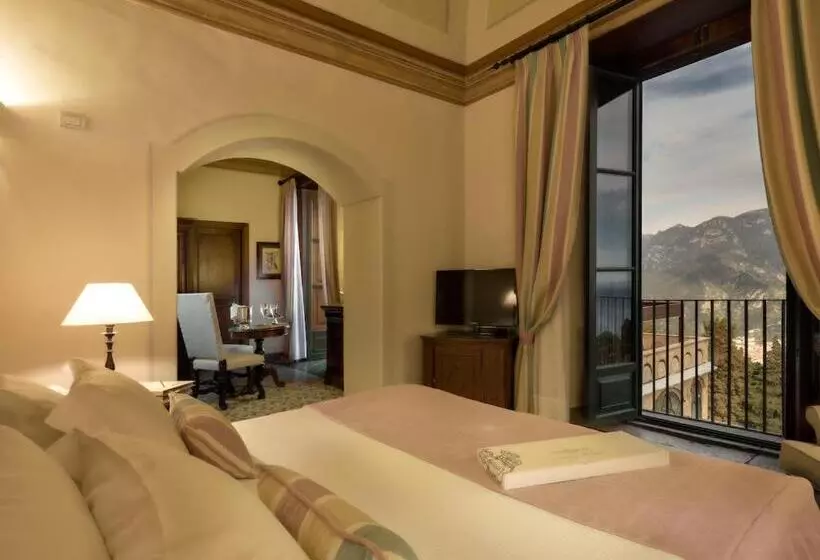 سوییت جونیور با چشم‌انداز دریا, Villa Cimbrone