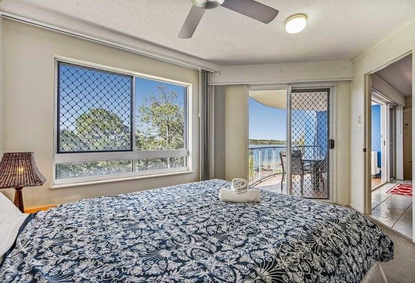 דירת שלושה חדרים, Reflections Holiday Apartments