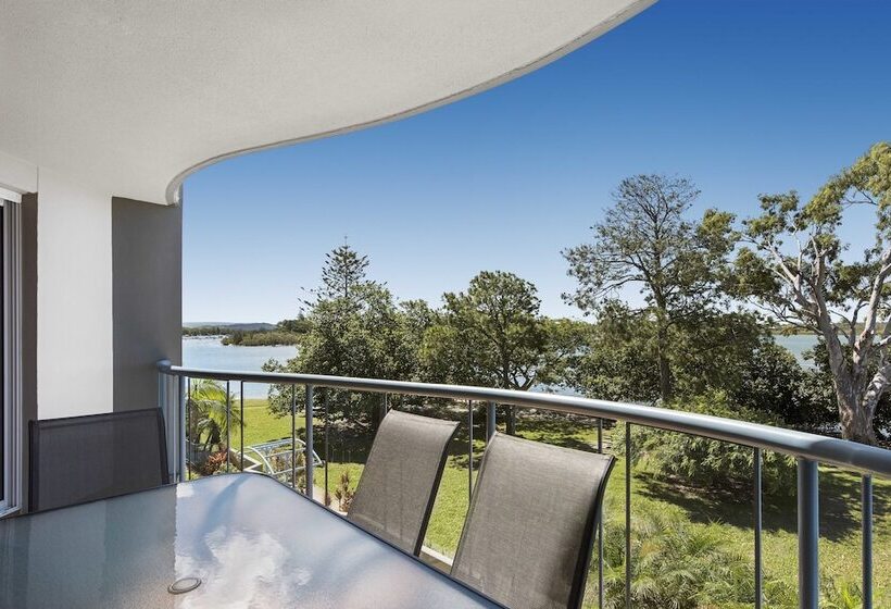 Апартаменты 3 Спальни, Reflections Holiday Apartments
