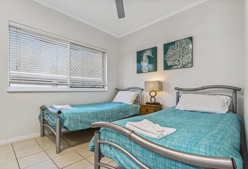 Апартаменты 1 Спальня, Reflections Holiday Apartments