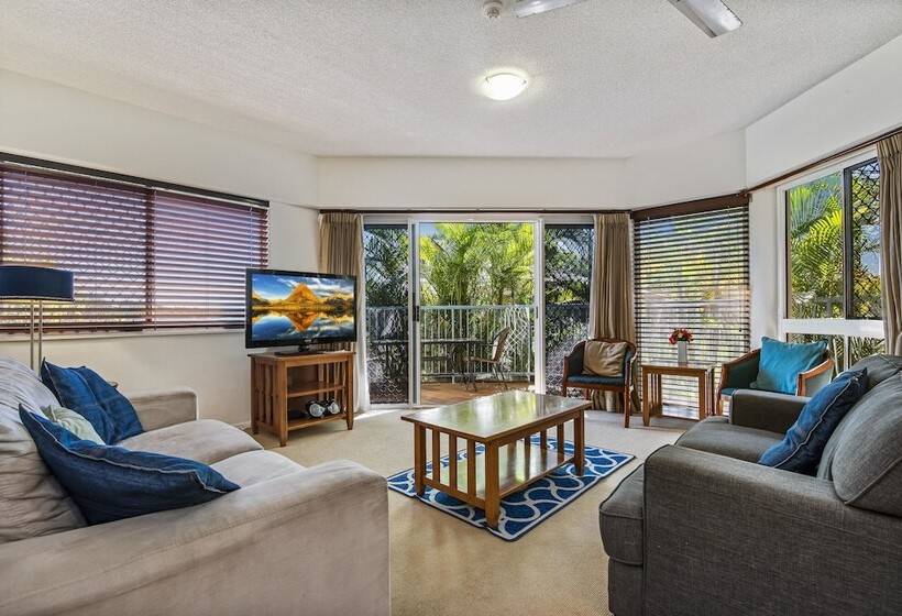 Апартаменты 2 Спальни, Reflections Holiday Apartments