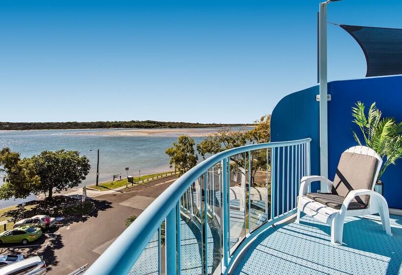 דירת שלושה חדרים, Reflections Holiday Apartments