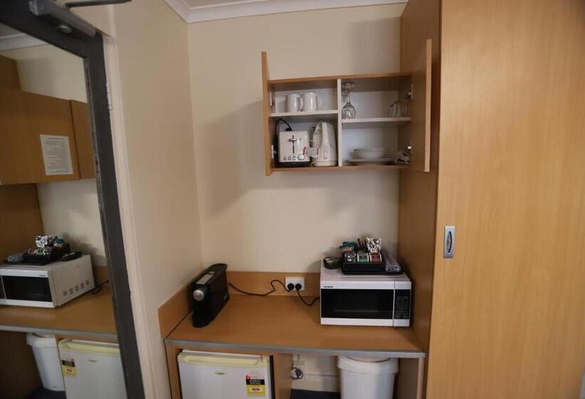 اتاق اجرایی, Townhouse Motel Cowra