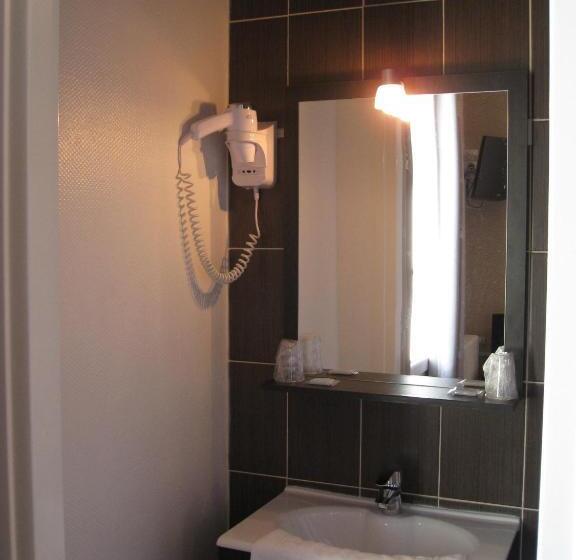 غرفة قياسية داخلية, De L'univers