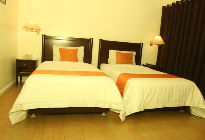 اتاق سوپریور, Harbor Town