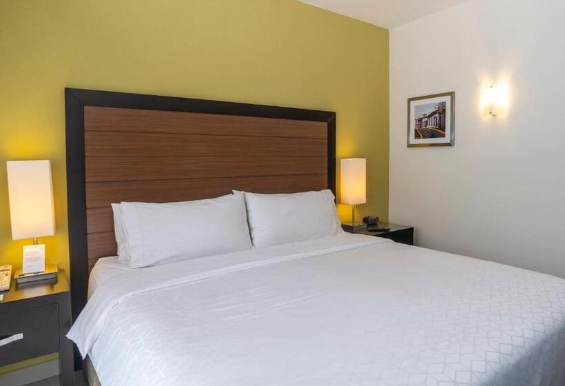 キングサイズベッドのスイートルーム, Holiday Inn Express Xalapa, An Ihg