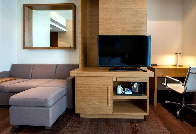 מיטת קינג בסוויטה, Hyatt Place Hampi