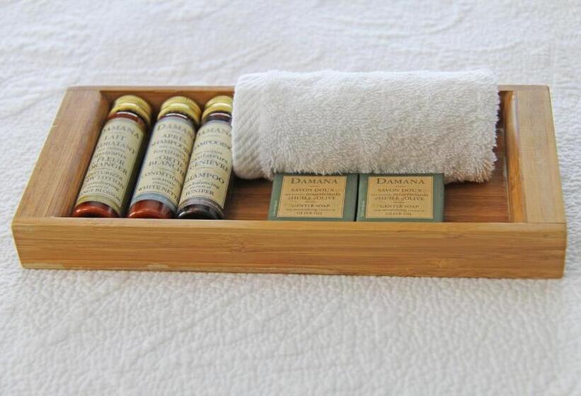 غرفة قياسية مطلّة علي البحر, Marina Hotel At Shelter Bay