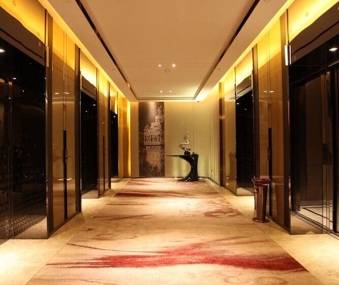 Номер Executive, Wanda Realm Jiangmen